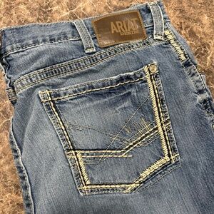 Ariat M5 Straight Fit Jeans in Blue